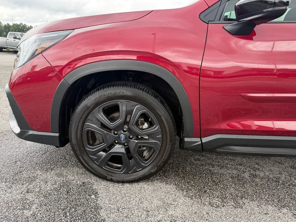 Used 2025 Red Subaru Onyx Edition image 21