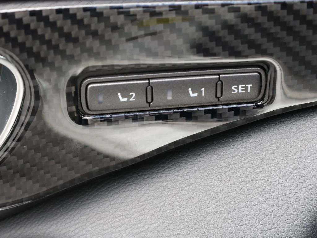 Certified Used 2023 White INFINITI SENSORY image 13