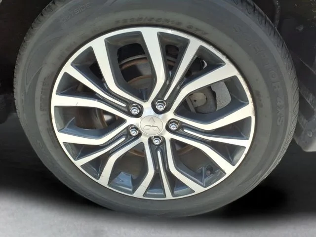 Used 2017 Black Mitsubishi 2.0 ES image 9