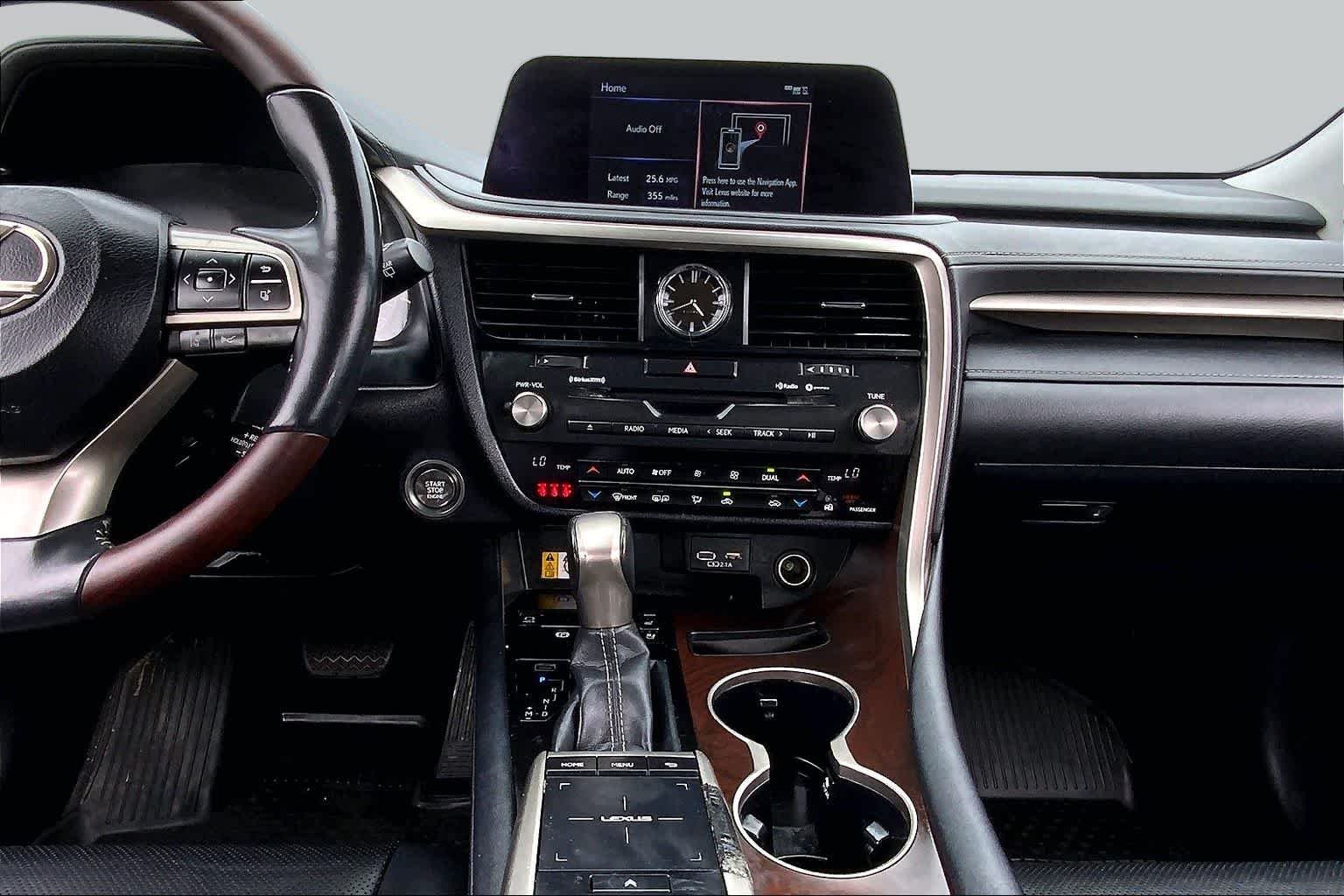 Used 2022 Eminent White Pearl Lexus  image 15