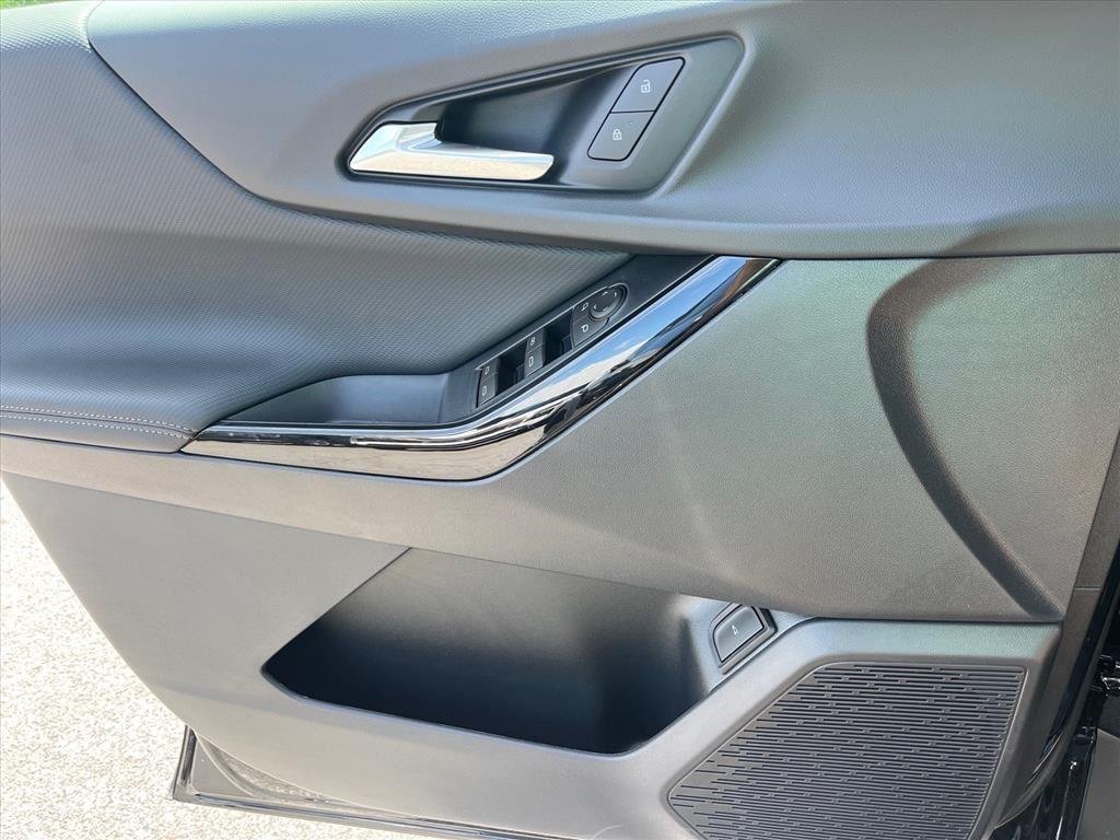 New 2026 Mosaic Black Metallic Chevrolet LT image 25