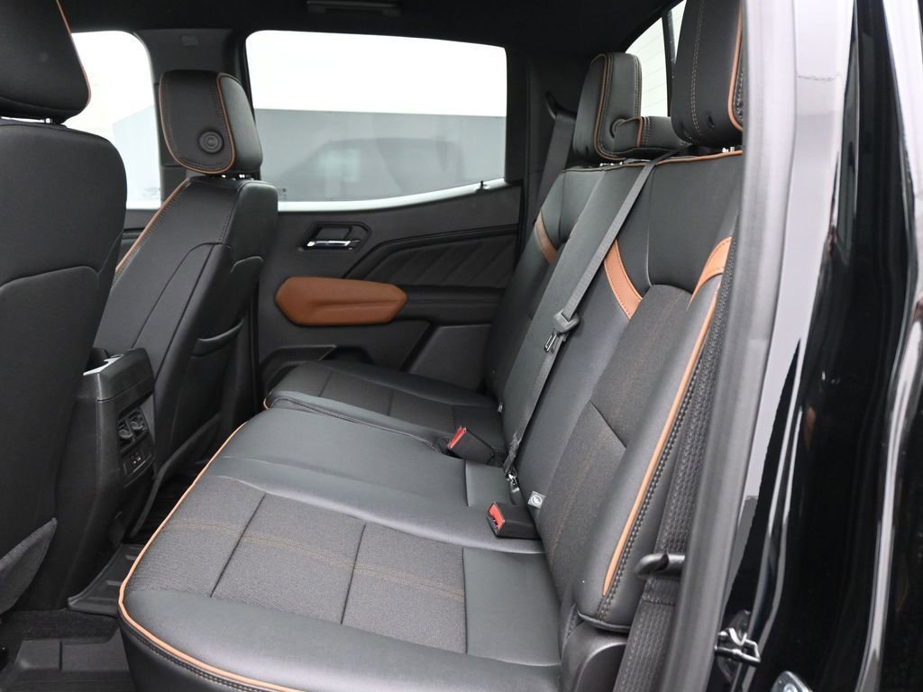 2026 GMC Canyon AT4 - Photo 20