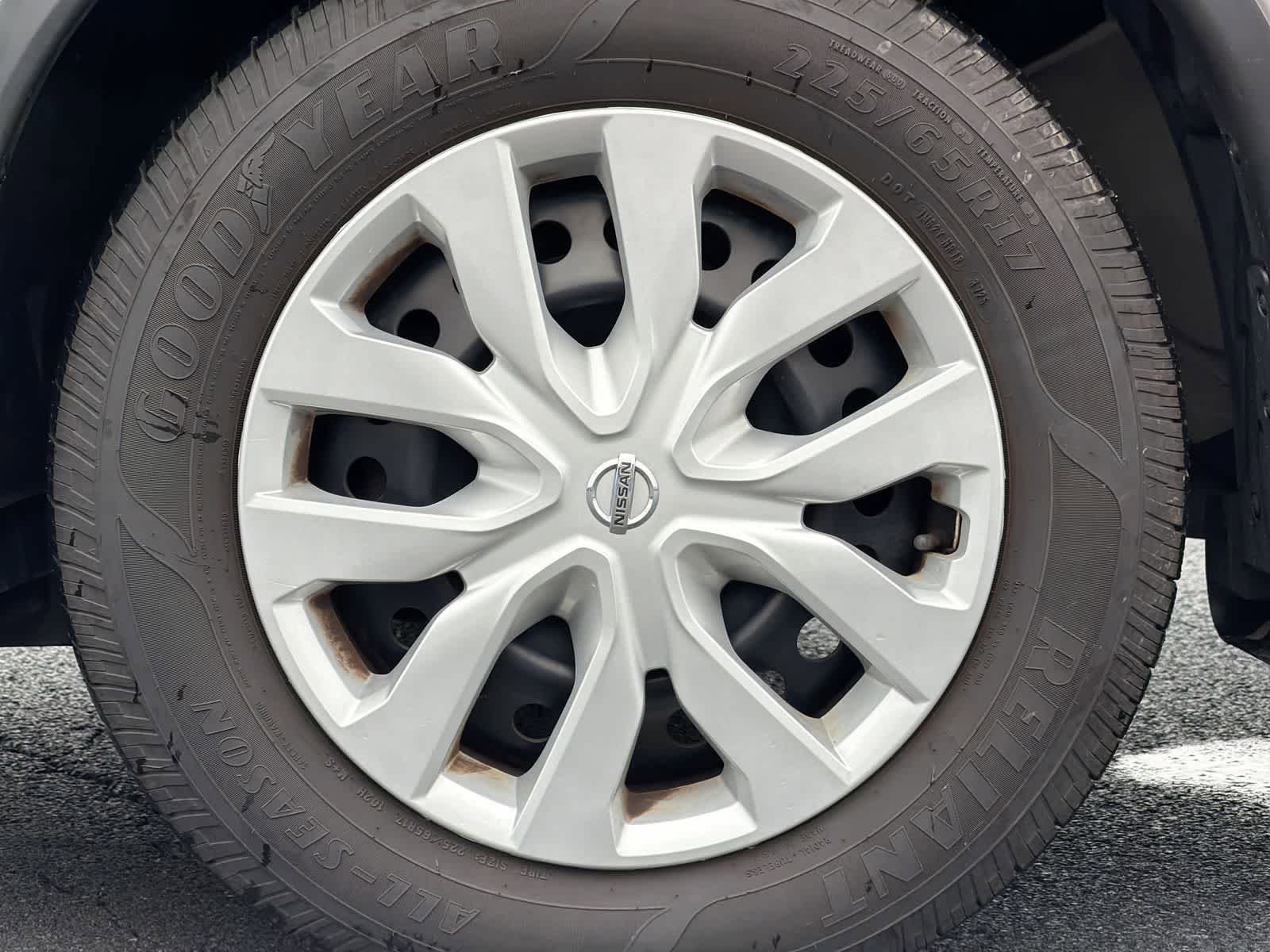Used 2019 Brilliant Silver Metallic Nissan S image 14