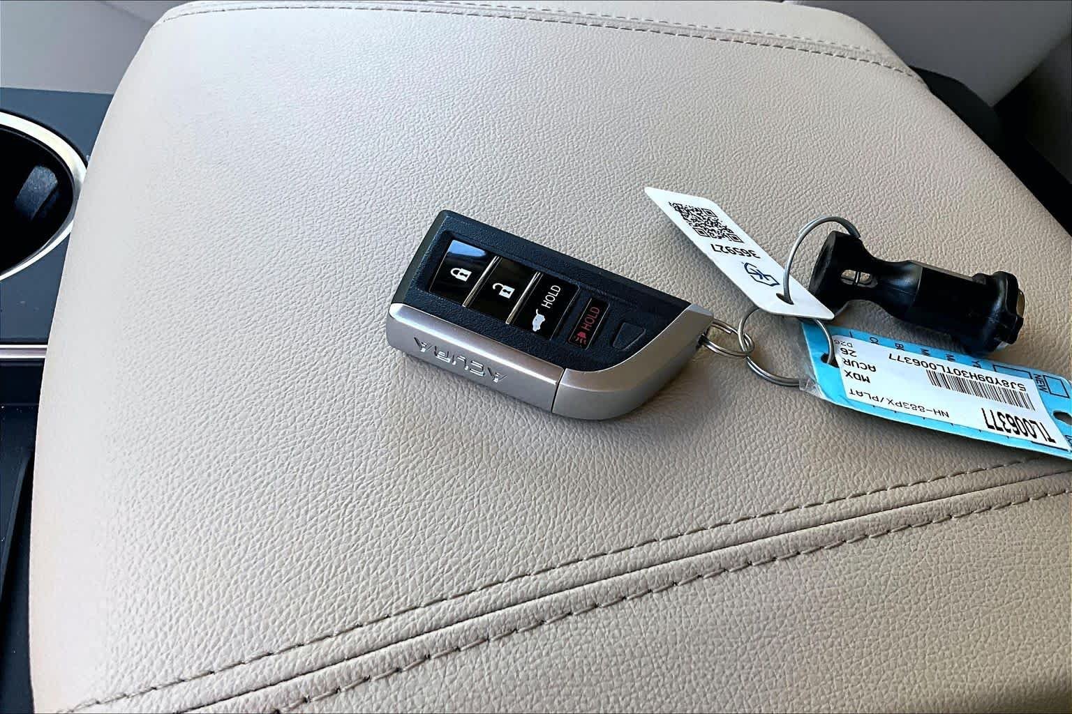 Used 2026 Platinum White Pearl Acura  image 15
