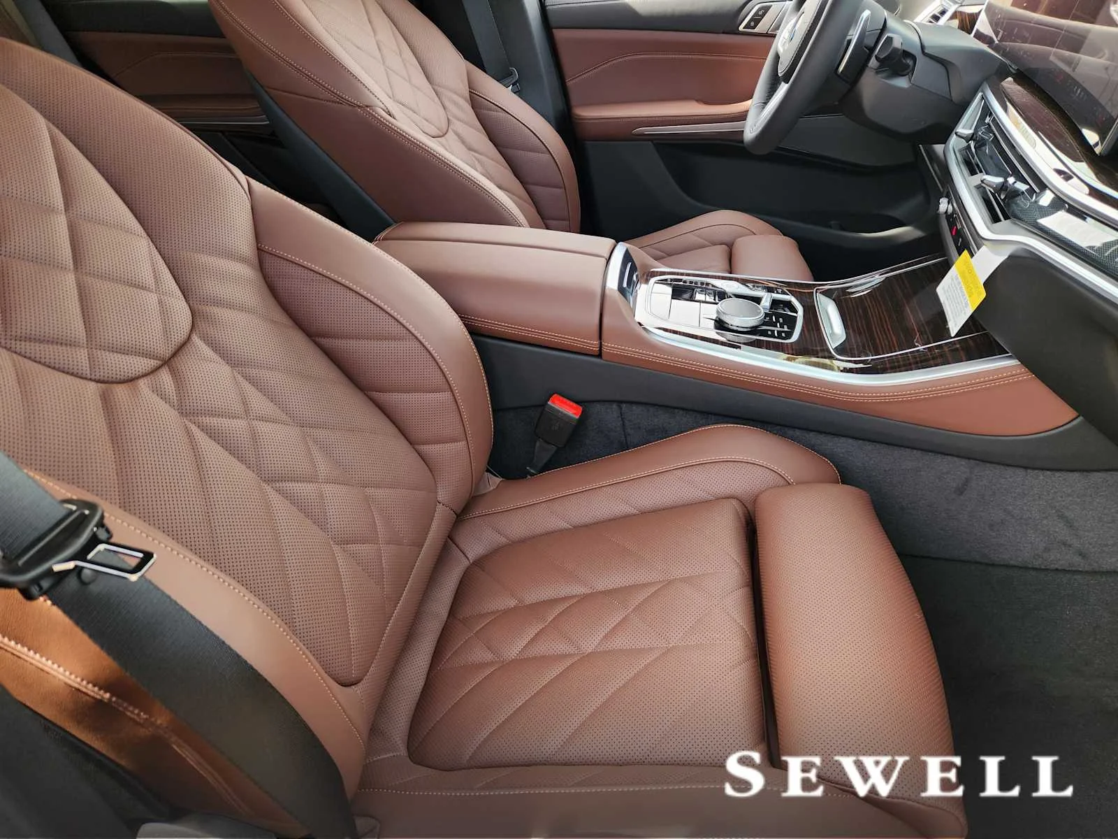 New 2026 Black Sapphire Metallic BMW sDrive40i image 5