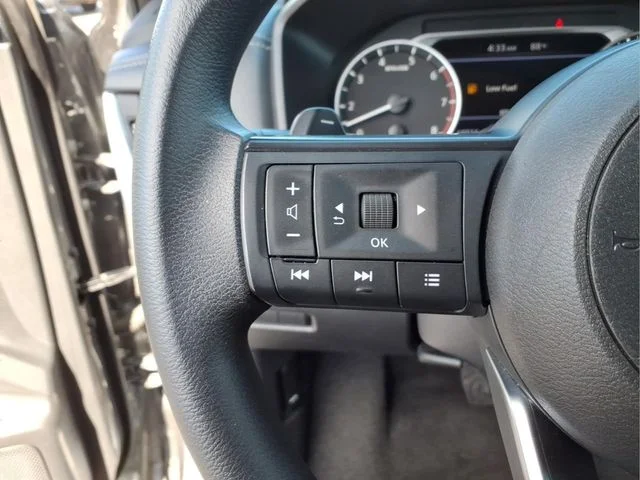 Used 2024 Gray Nissan S image 16