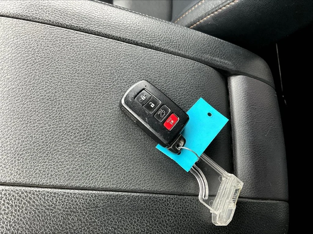 Used 2019 Black Toyota XLE image 37