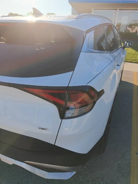 Used 2023 White Kia EX image 18