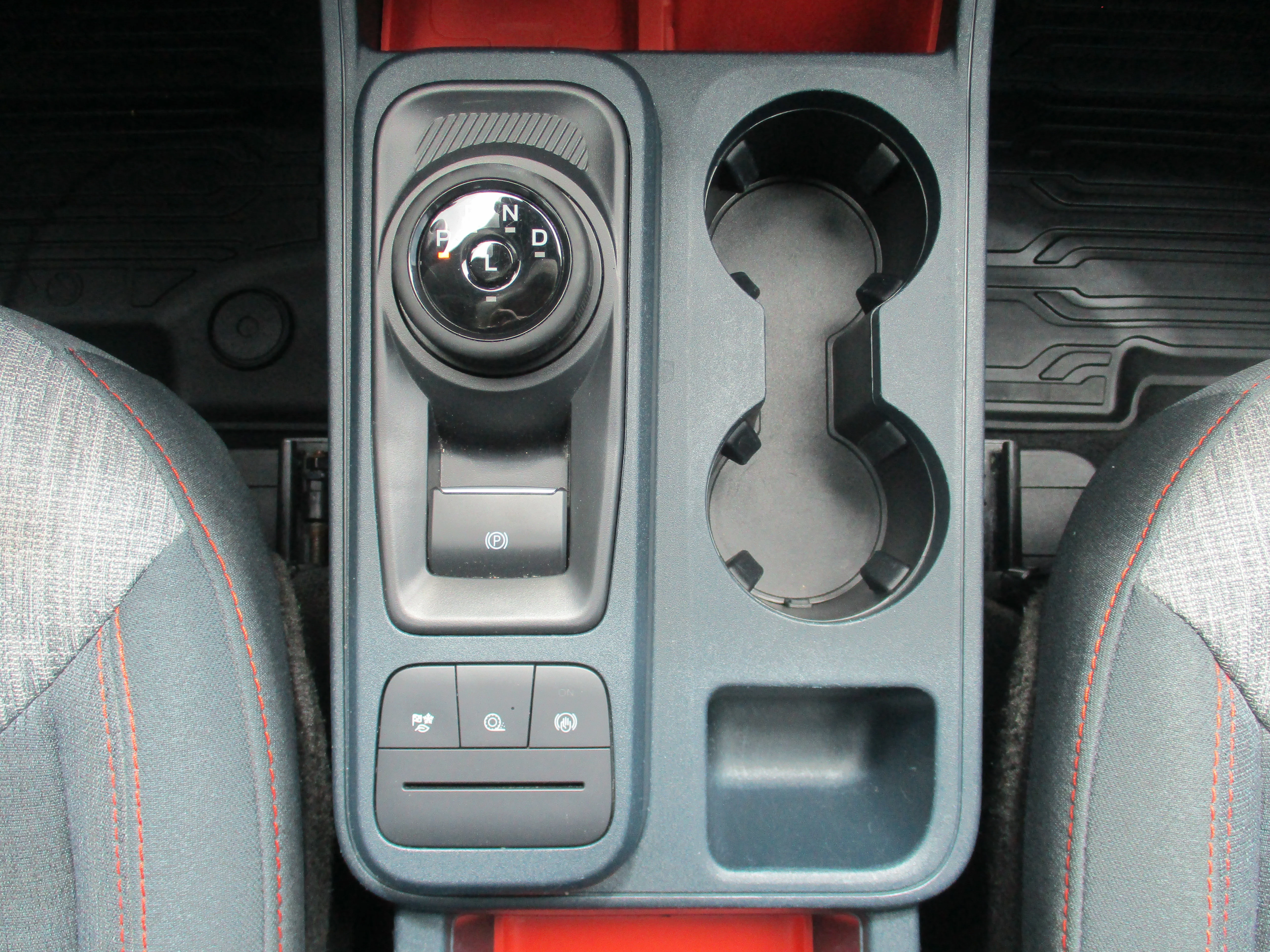 Used 2022 Area 51 Ford XLT Hybrid FWD image 16