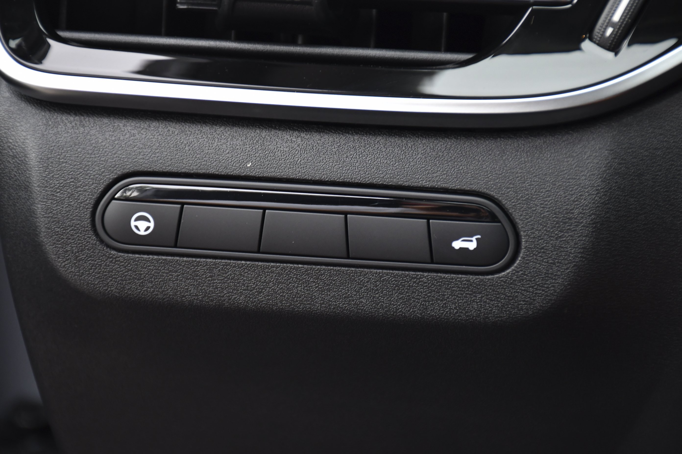 New 2027 HARBOR GRAY INFINITI Luxe FWD image 24