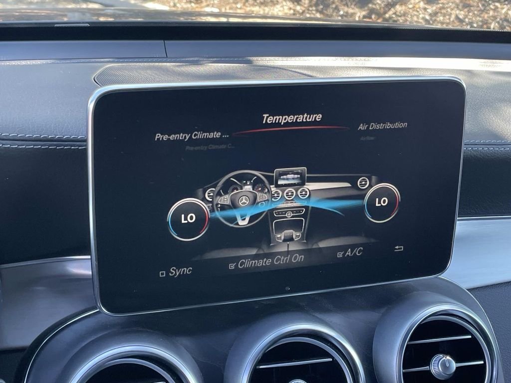 Used 2019 Black Mercedes-Benz GLC 350e image 10