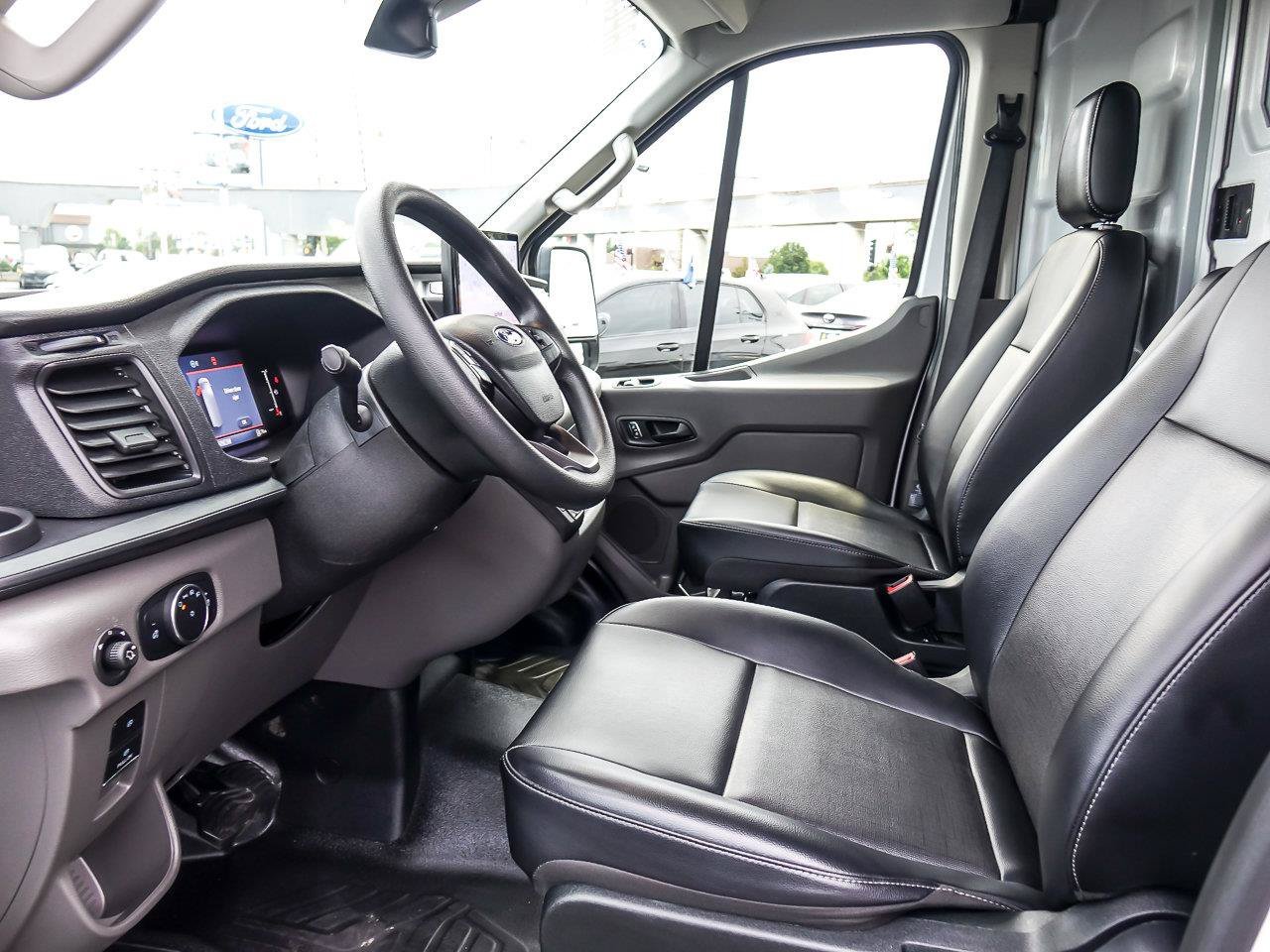 Used 2026 Oxford White Ford Base image 13