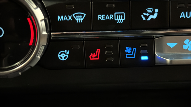 Used 2024 Antimatter Blue Metallic Ford King Ranch image 36