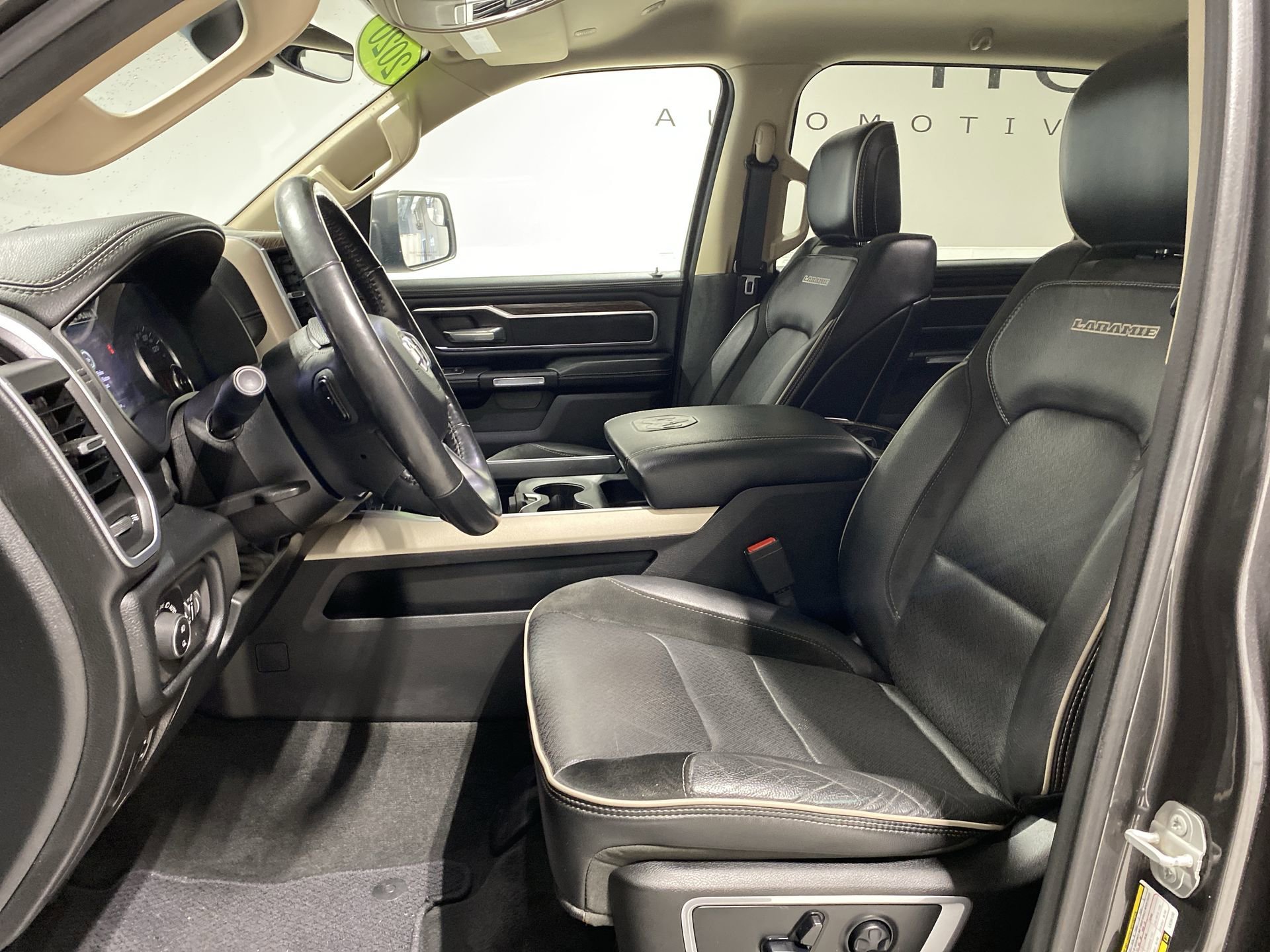 Used 2020 Granite Crystal Metallic Clearcoat  Ram Laramie image 18