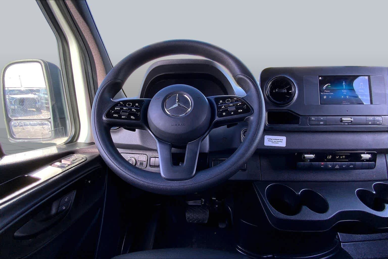 Used 2024 Arctic White Mercedes-Benz  image 6