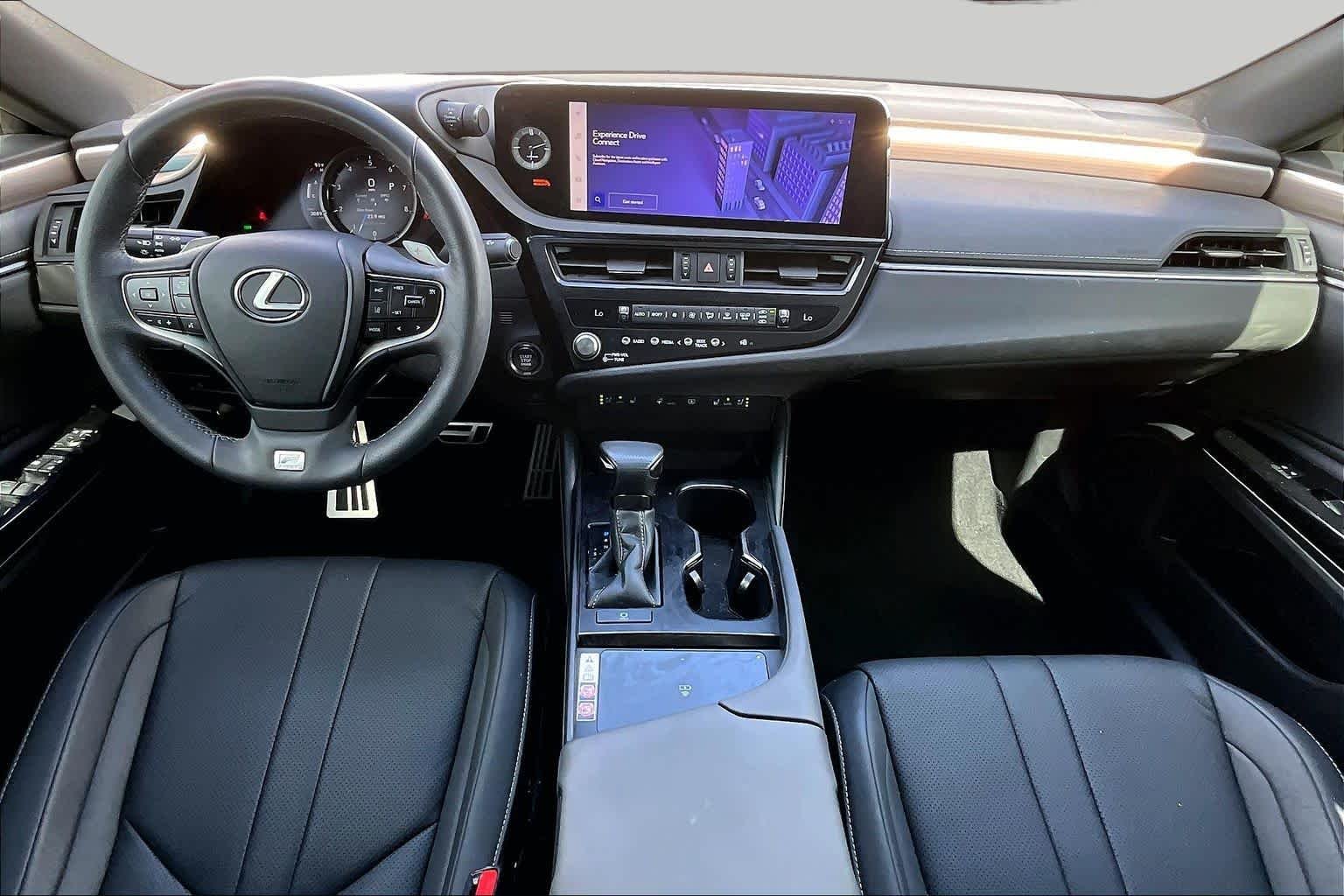 Used 2024 Ultra White Lexus F SPORT Handling image 16