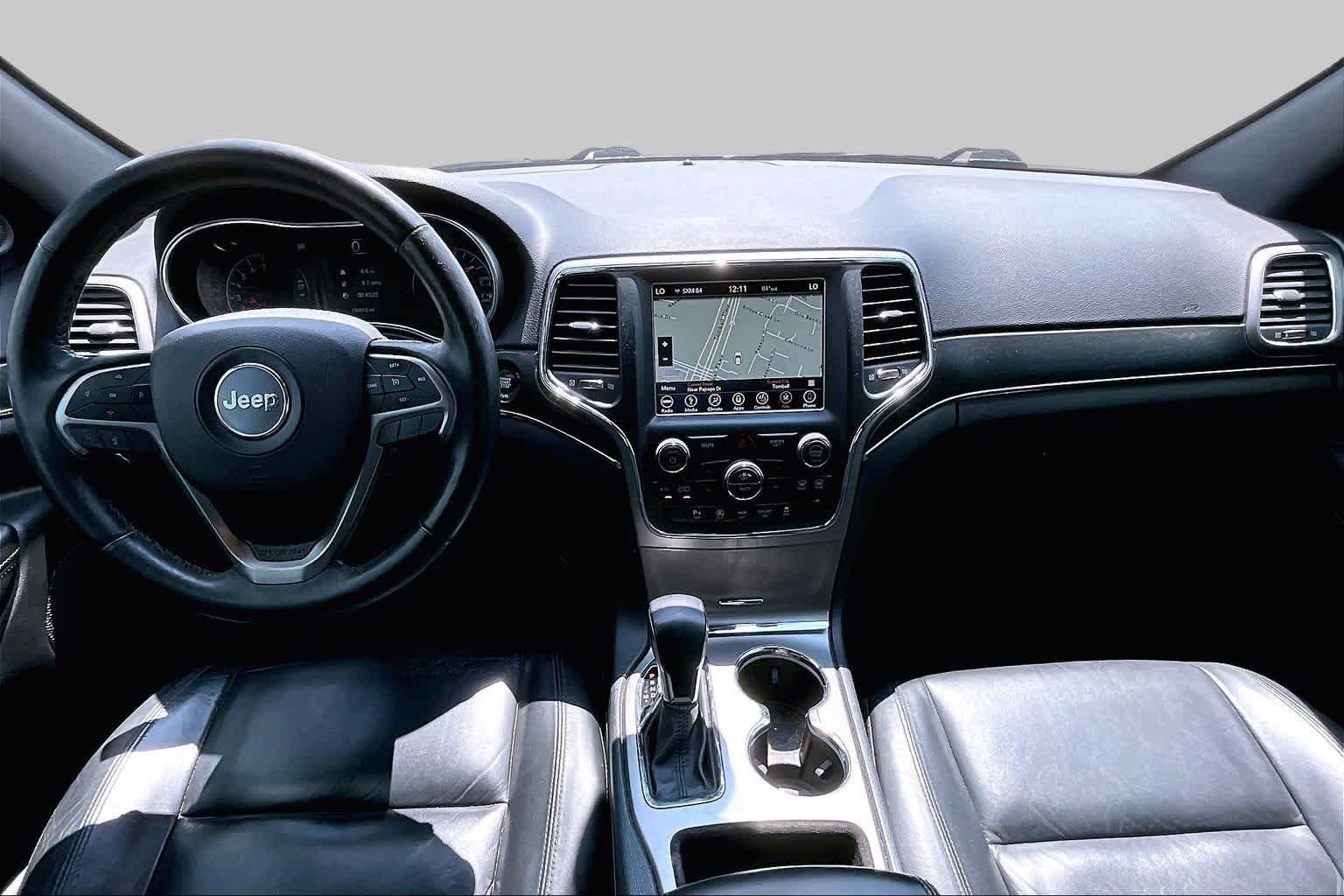 Used 2018 Granite Crystal Metallic Clearcoat Jeep Limited image 13