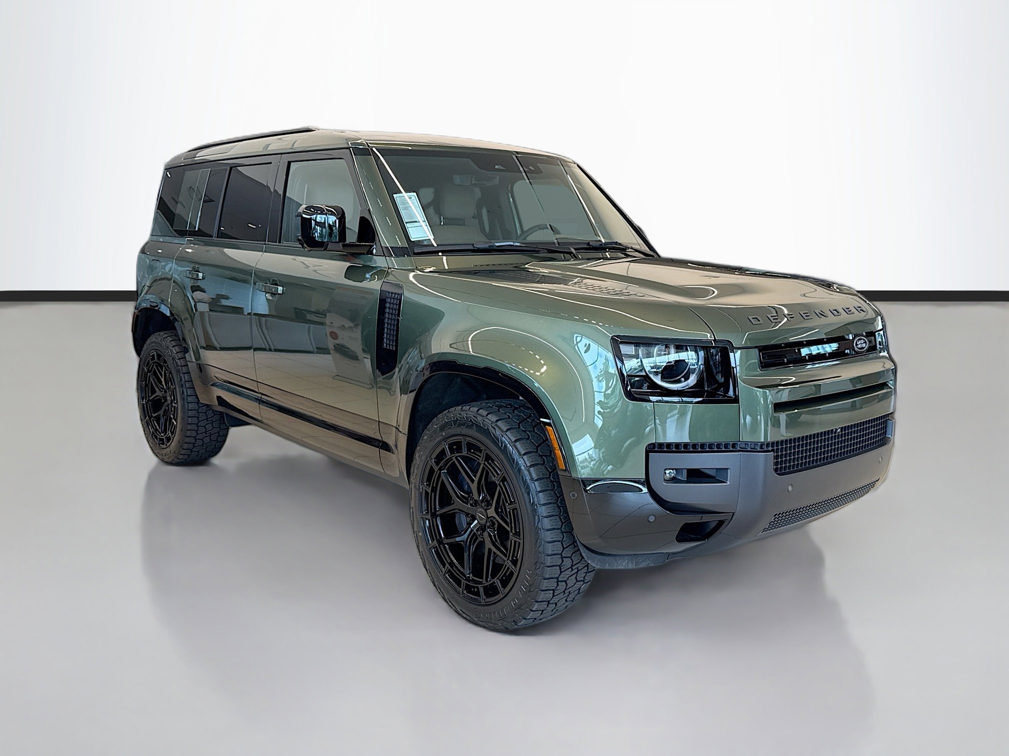 New 2026 Woolstone Green Land Rover X-Dynamic SE image 7