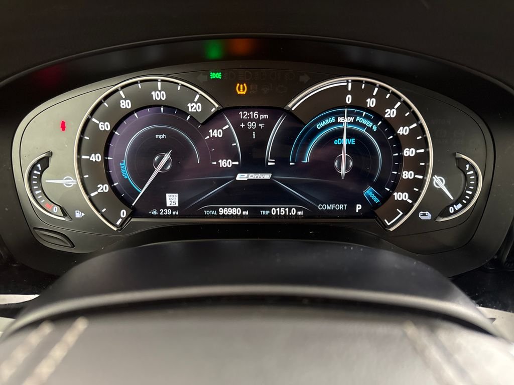 2018 BMW 5 Series 530e - Photo 15