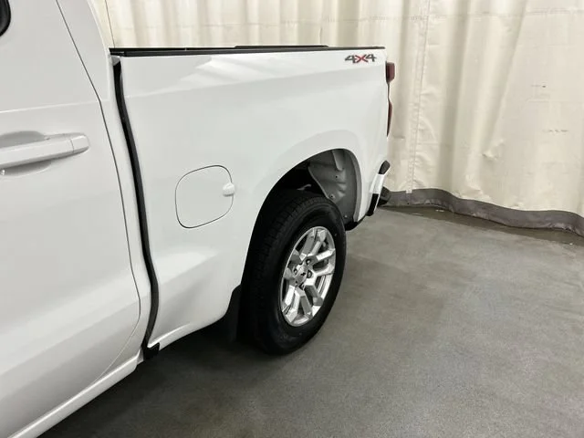 Used 2024 Summit White Chevrolet RST image 27