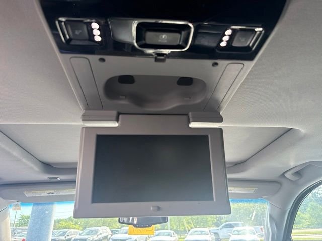 Used 2015 Black Chevrolet LT image 28