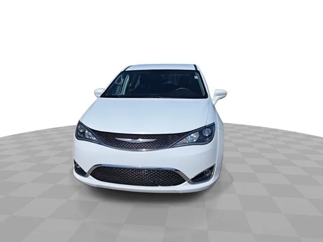 Certified Used 2018 White Chrysler Touring Plus image 3