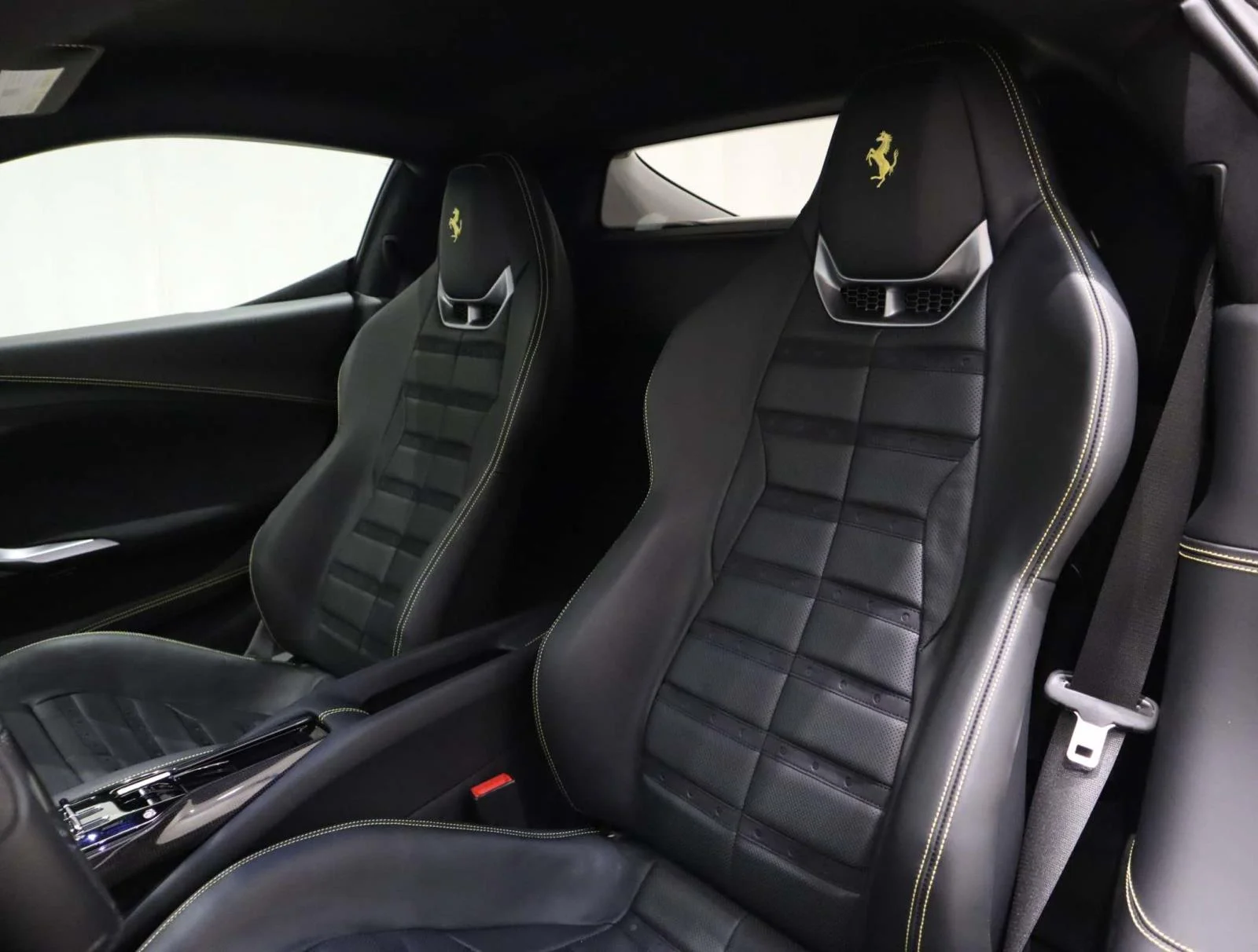 Used 2025 Nero Daytona Ferrari Coupe image 19