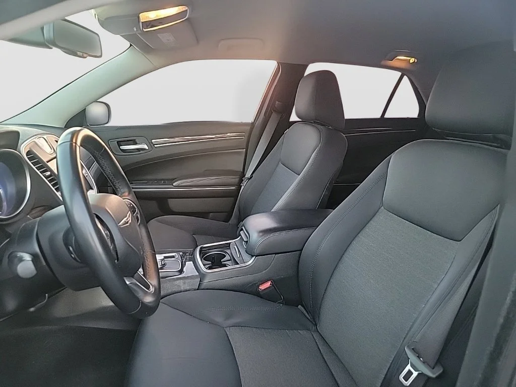 Used 2018 Gray Chrysler Touring image 12