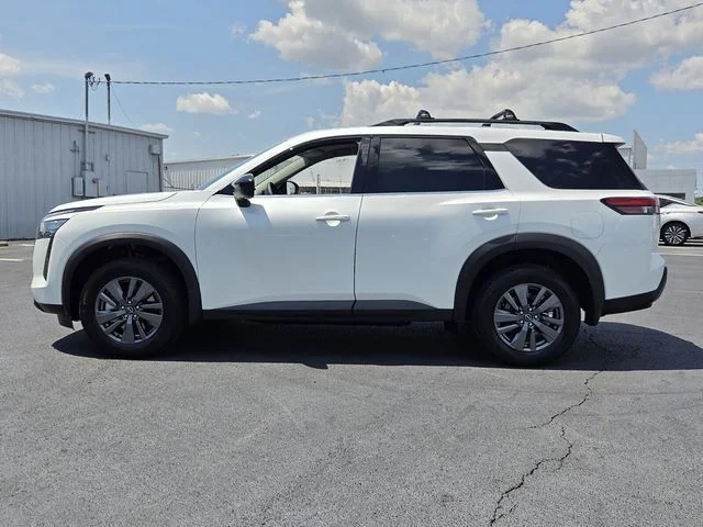 New 2026 Everest White Pearl TriCoat Nissan SV image 2
