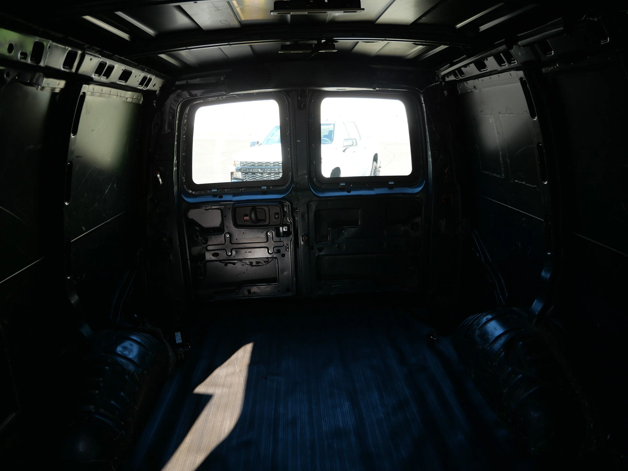 2017 Chevrolet Express Cargo Work Van - Photo 13