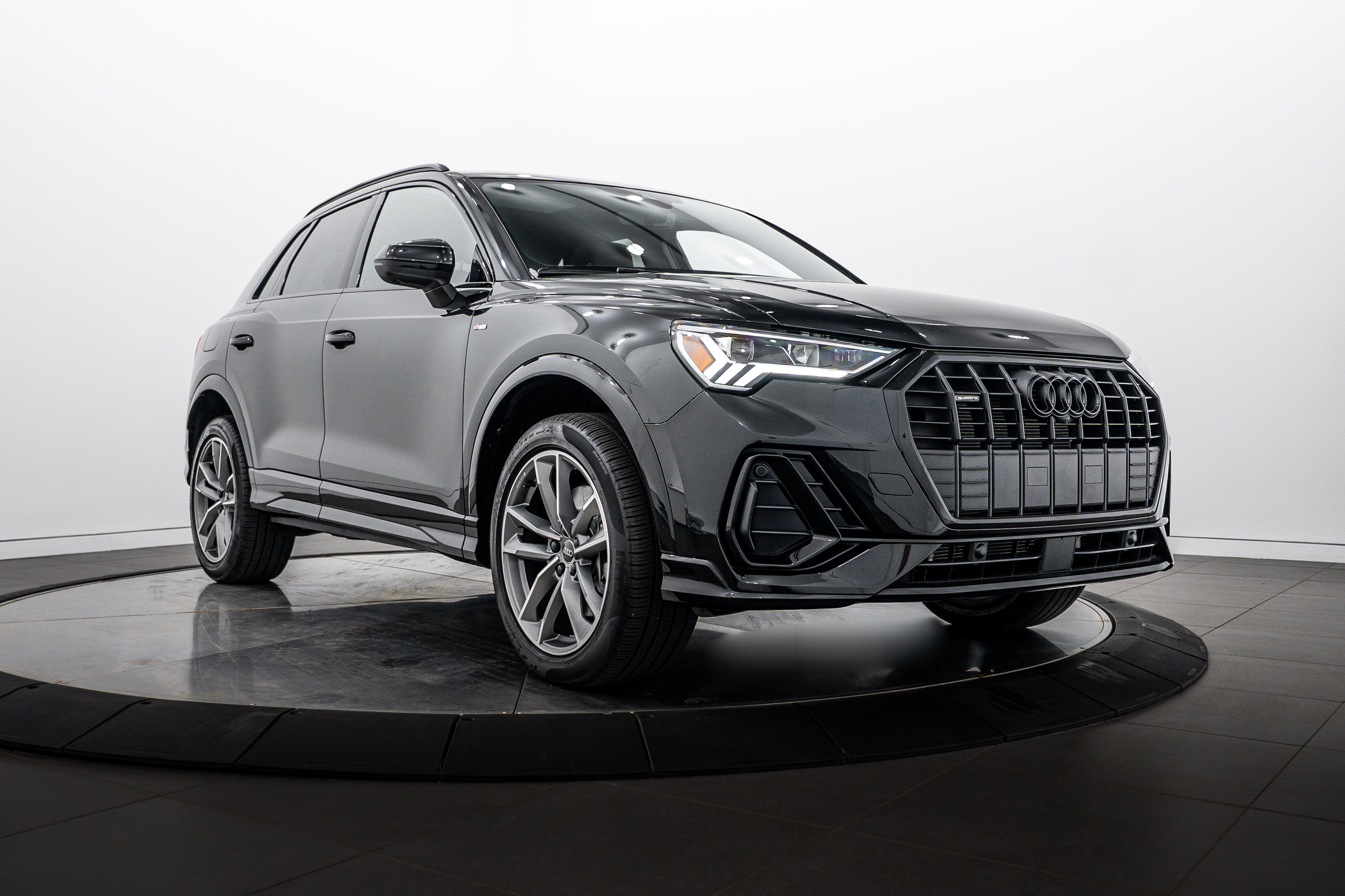 2023 Audi Q3 45 TFSI S Line Premium Plus quattro's photo