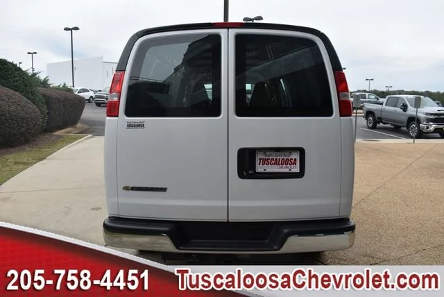 2025 Chevrolet Express Cargo Work Van - Photo 8