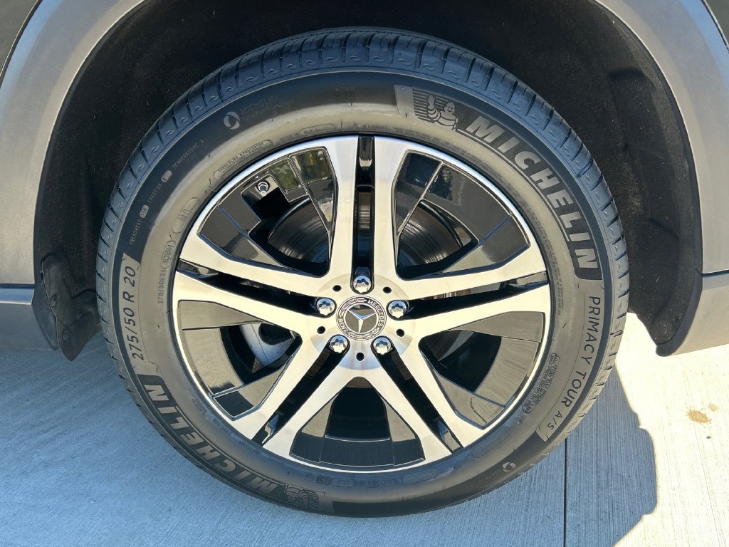Certified Used 2022 Green Mercedes-Benz GLS 450 image 36