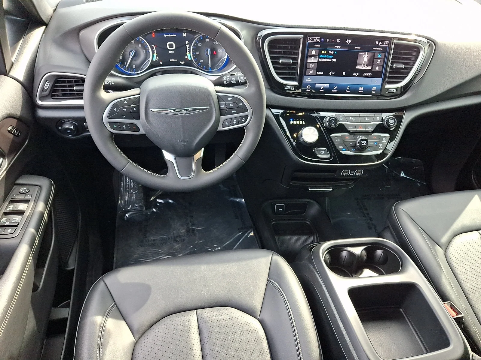 Used 2025 White Chrysler Select image 12