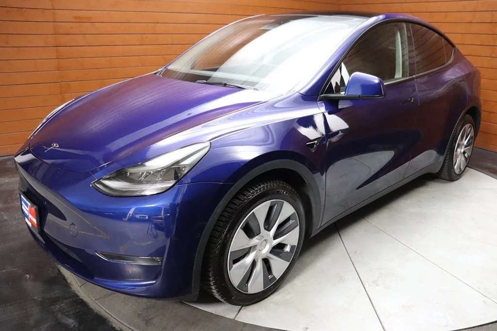 Used 2022 Deep Blue Metallic Tesla Long Range image 6