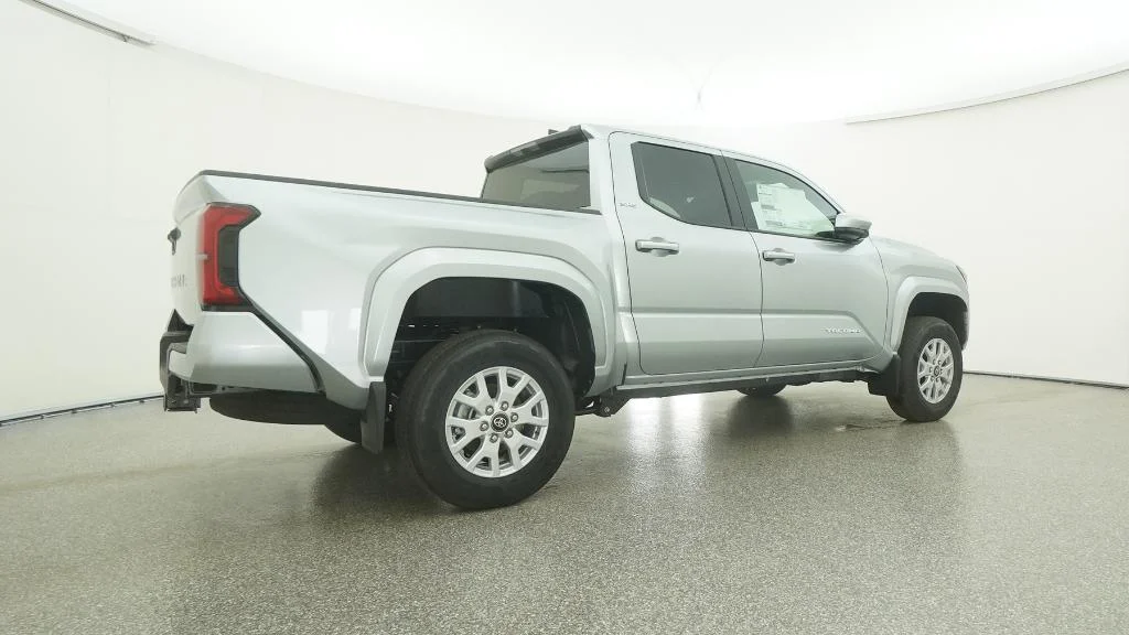 2026 Toyota Tacoma SR5 - Photo 14