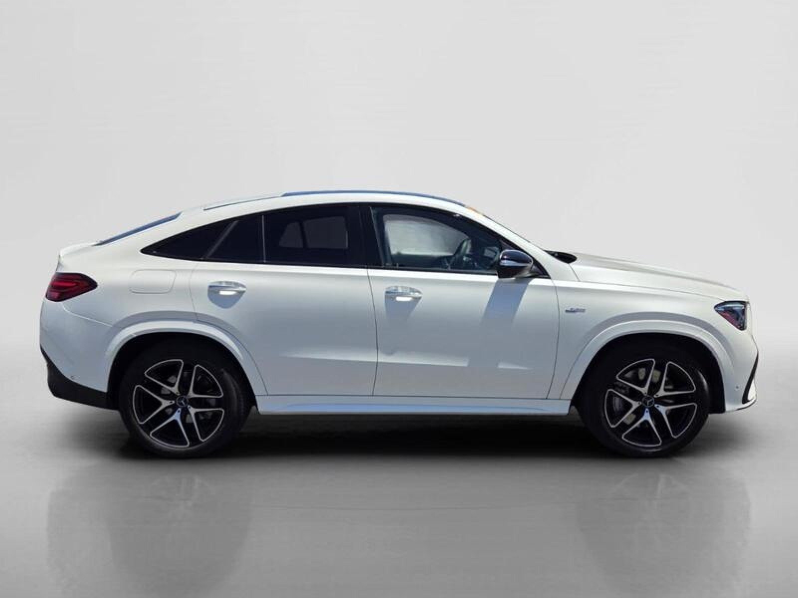 Certified Used 2024 MANUFAKTUR Diamond White Metallic Mercedes-Benz AMG® GLE 53 image 6