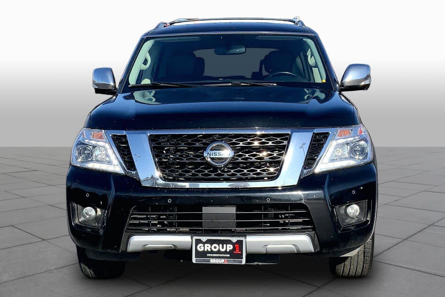 Used 2018 Super Black Nissan SL image 4