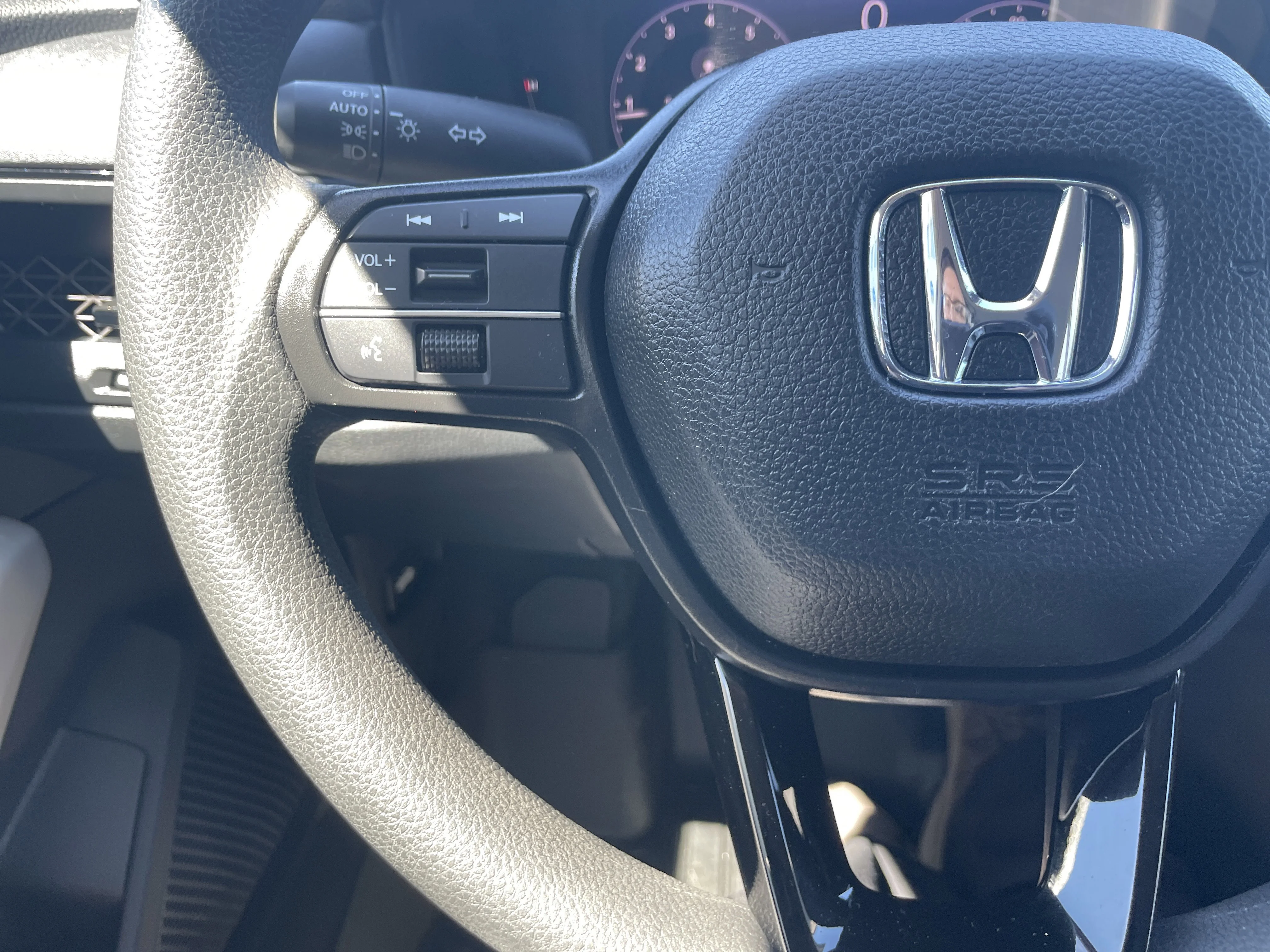 Certified Used 2025 Meteorite Gray Metallic Honda 1.5T LX image 19