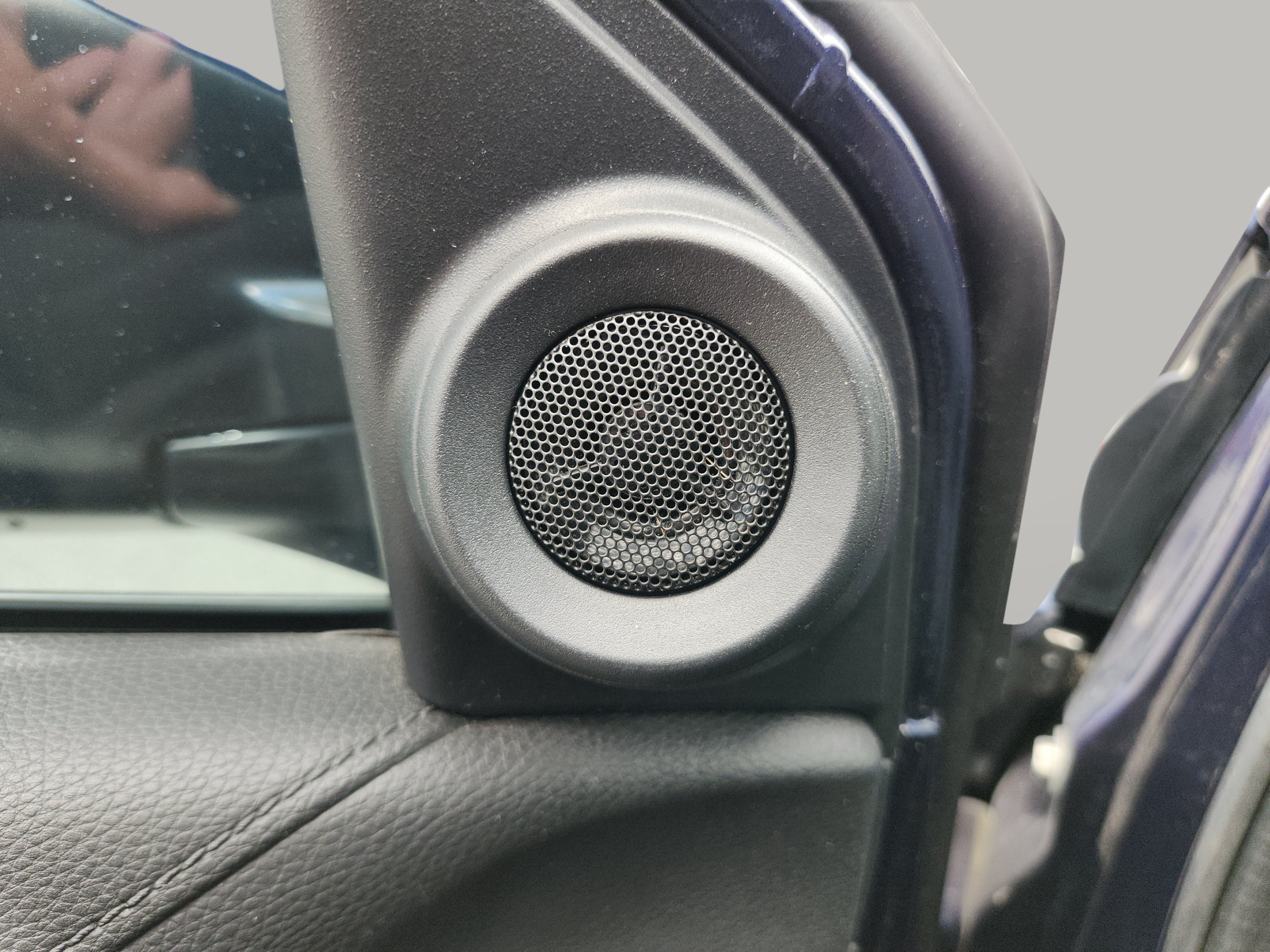 Used 2018  Honda EX-L image 19