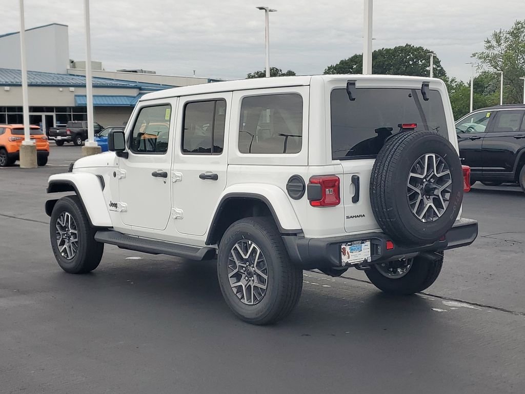 New 2026 Bright White Clear-Coat Exterior Paint Jeep Sahara image 3