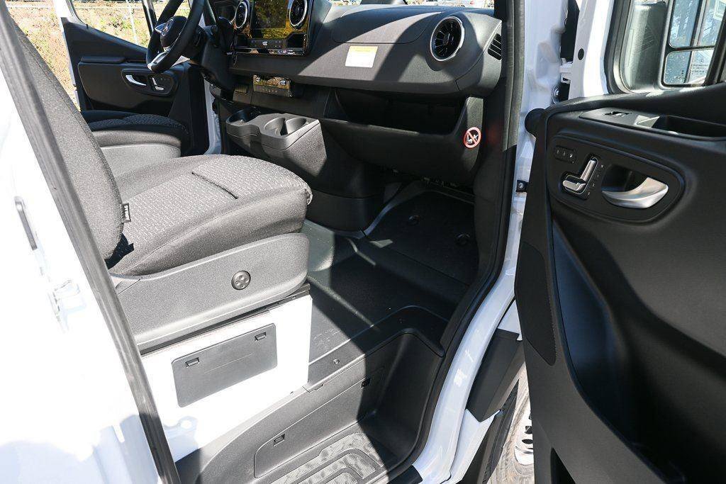 New 2026 Arctic White Mercedes-Benz  image 57
