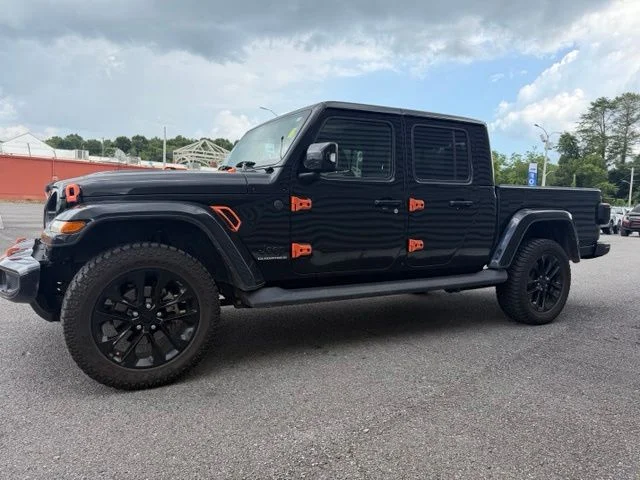 Used 2023 Black Jeep High Altitude image 1