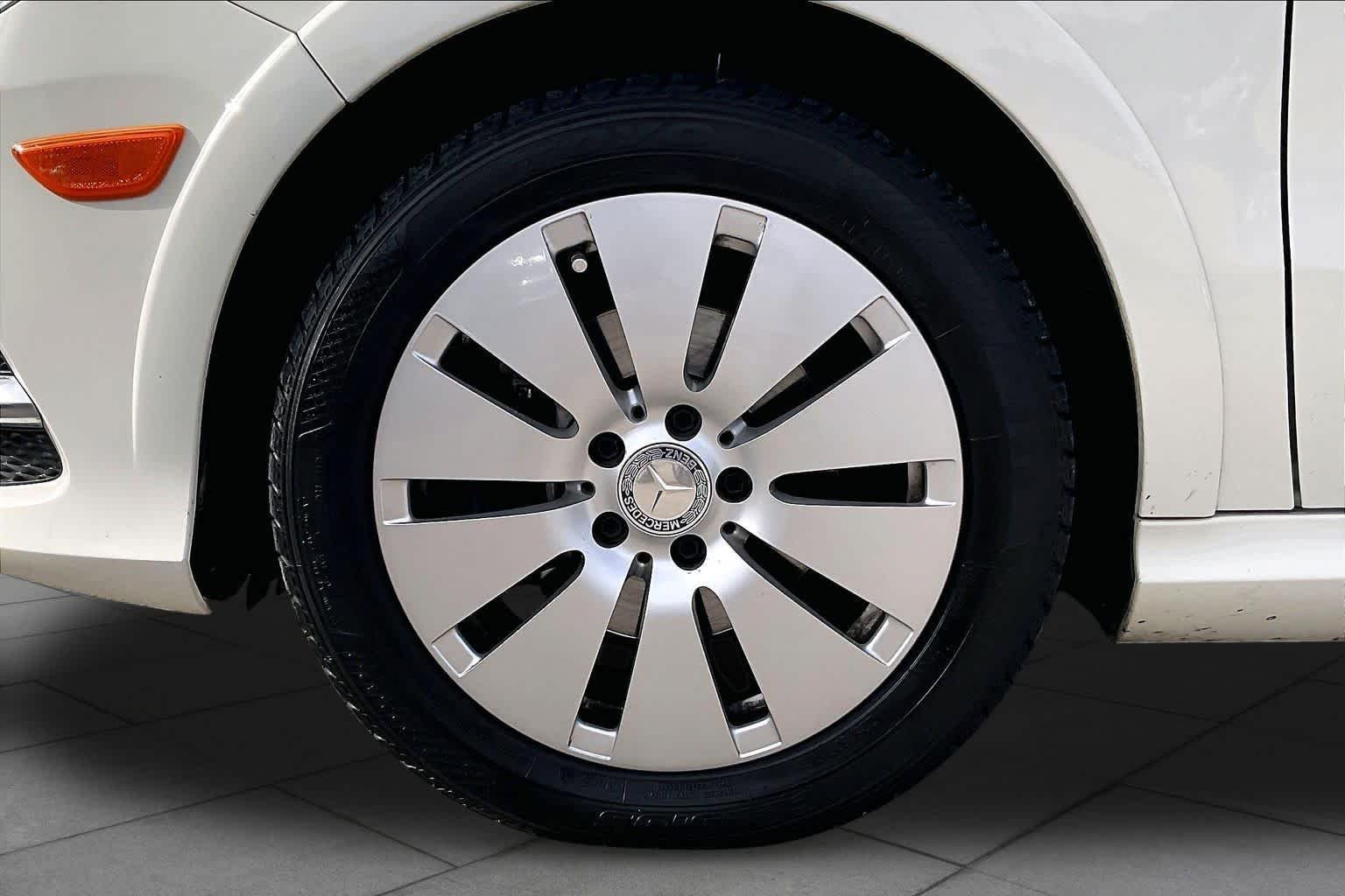 Used 2017 Cirrus White Mercedes-Benz B 250e image 9
