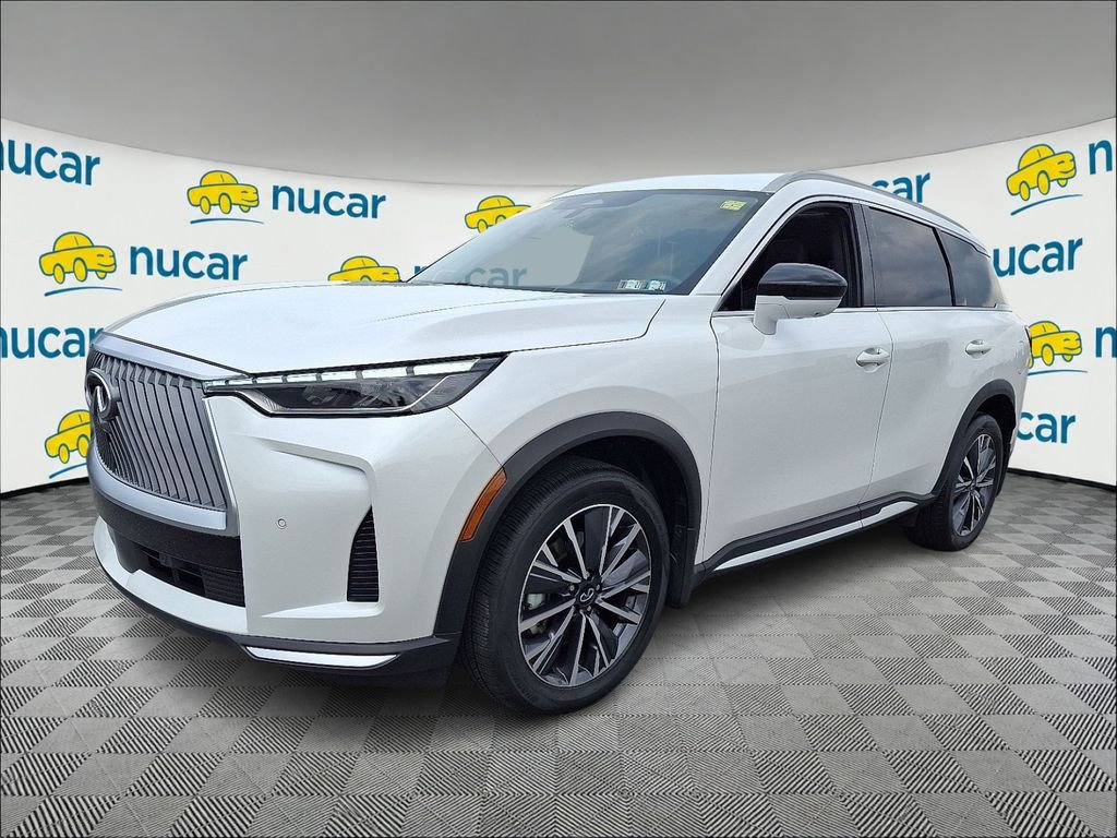 Used 2026 White INFINITI LUXE image 3