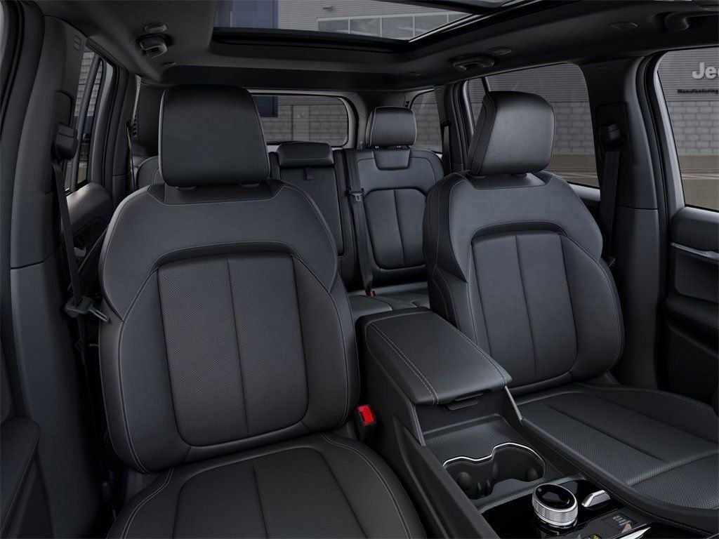 New 2026 Baltic Gray Metallic Clear-Coat Exterior Paint Jeep Limited Reserve image 16