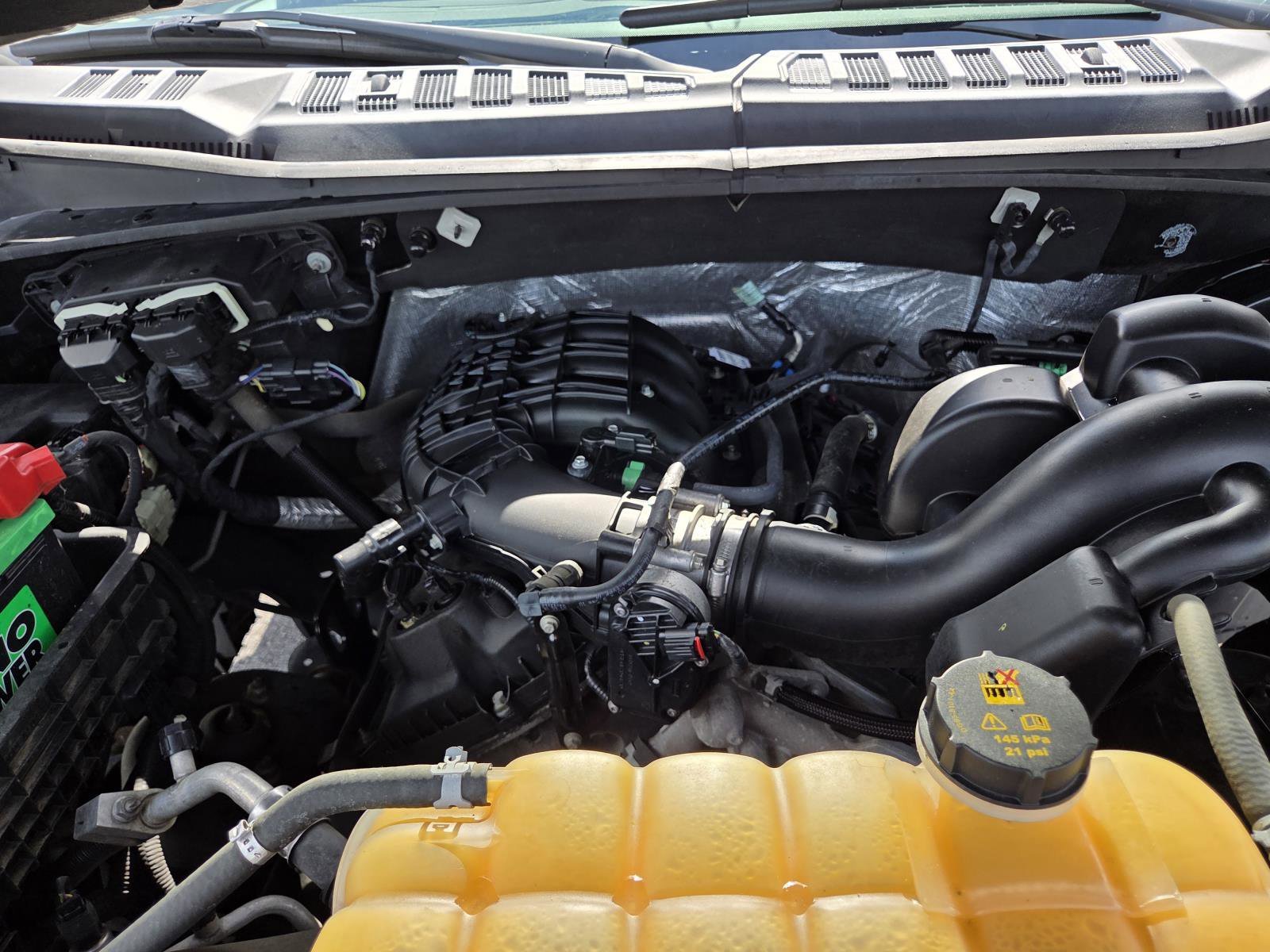 Used 2015  Ford  image 23