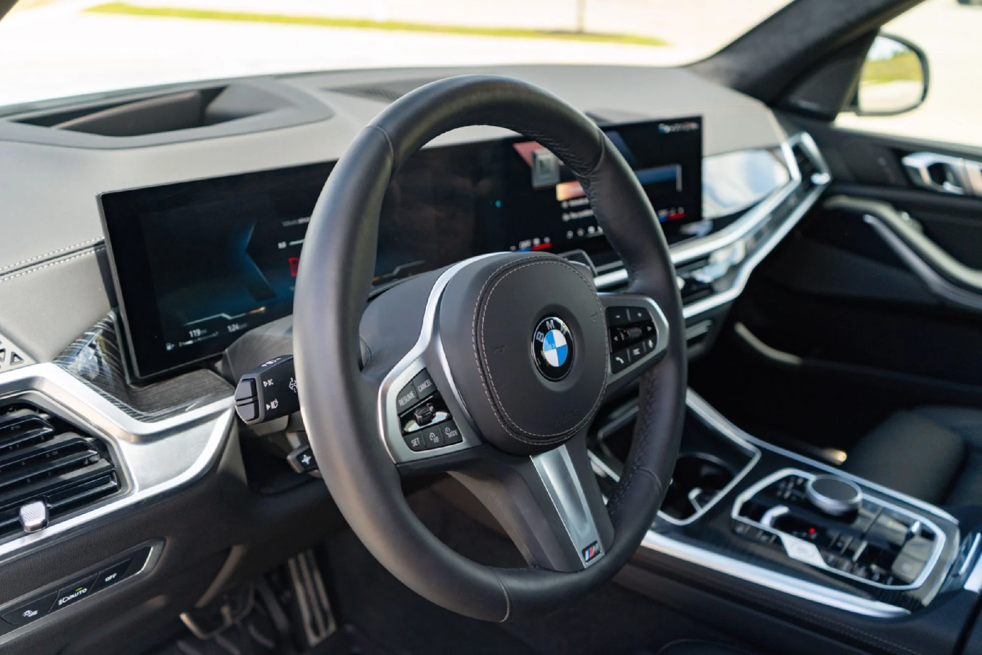 Used 2026 White BMW xDrive40i image 8