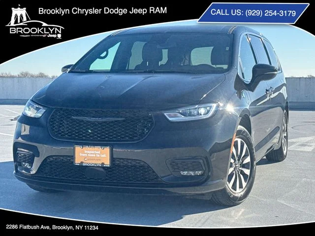 2025 Chrysler Pacifica PHEV