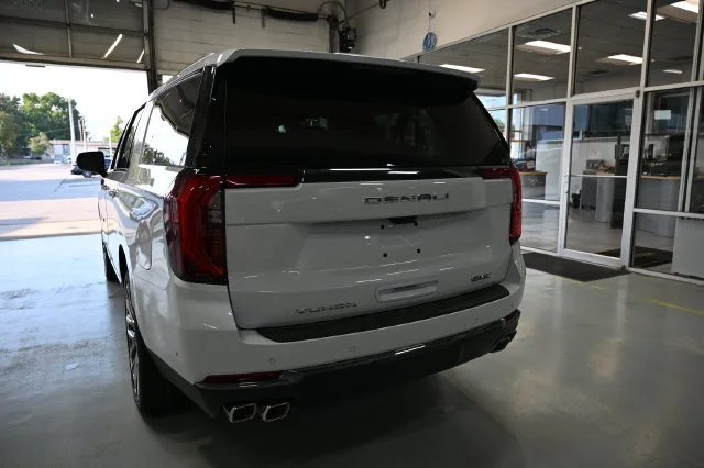 2026 GMC Yukon XL Denali Ultimate - Photo 6